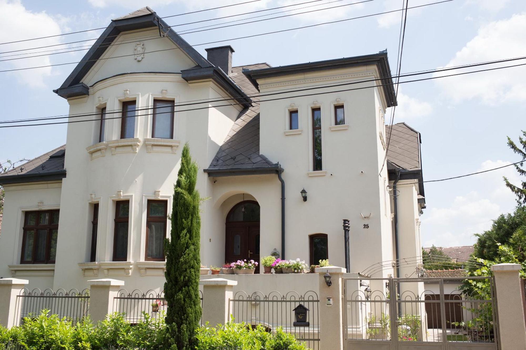 Kuria Apartman With Private Jacuzzi And Pool Βουδαπέστη Εξωτερικό φωτογραφία