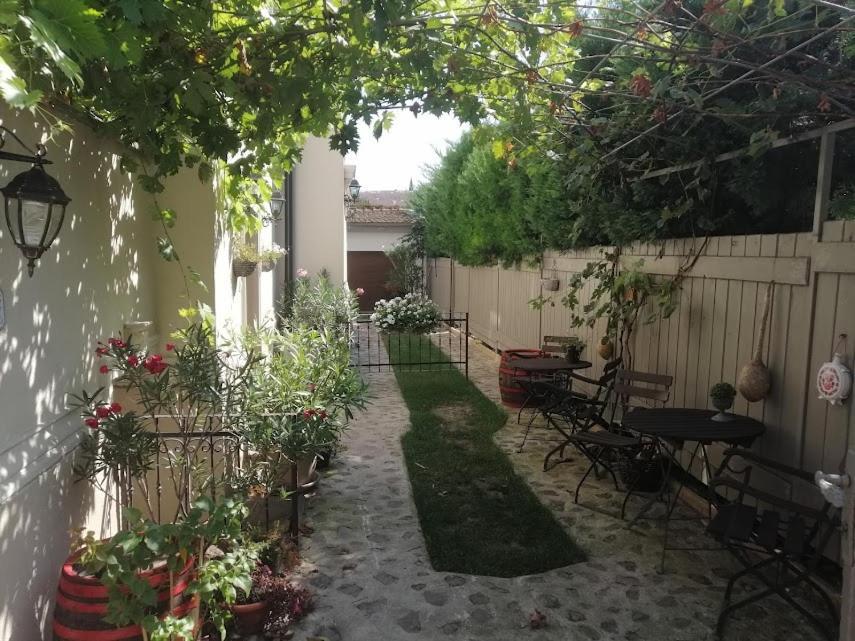 Kuria Apartman With Private Jacuzzi And Pool Βουδαπέστη Εξωτερικό φωτογραφία