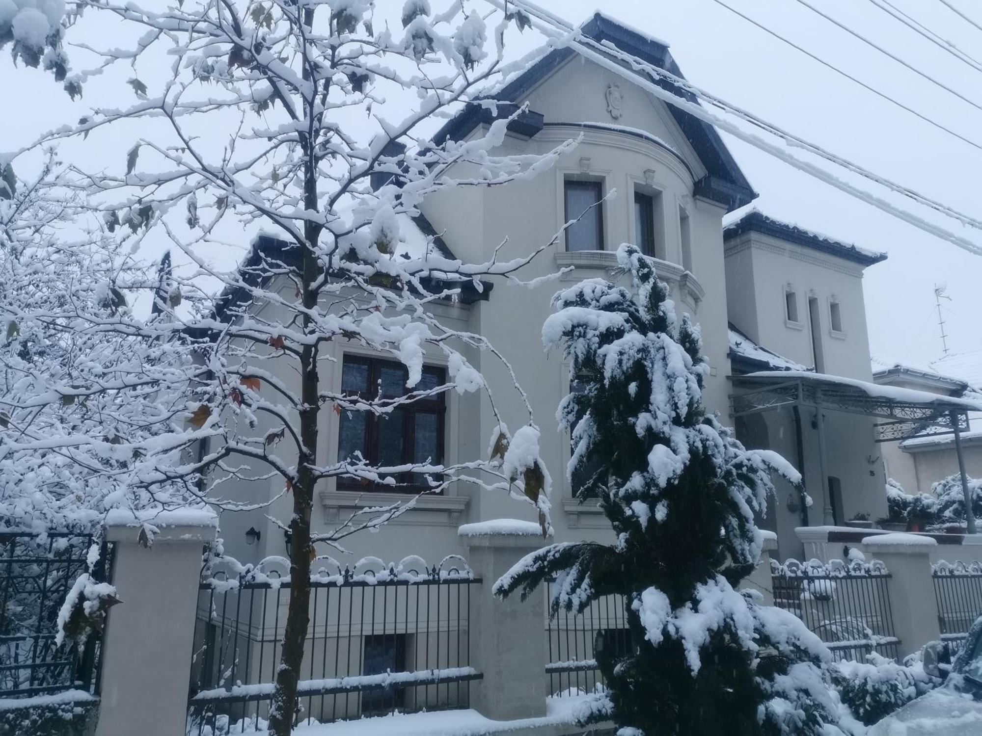 Kuria Apartman With Private Jacuzzi And Pool Βουδαπέστη Εξωτερικό φωτογραφία