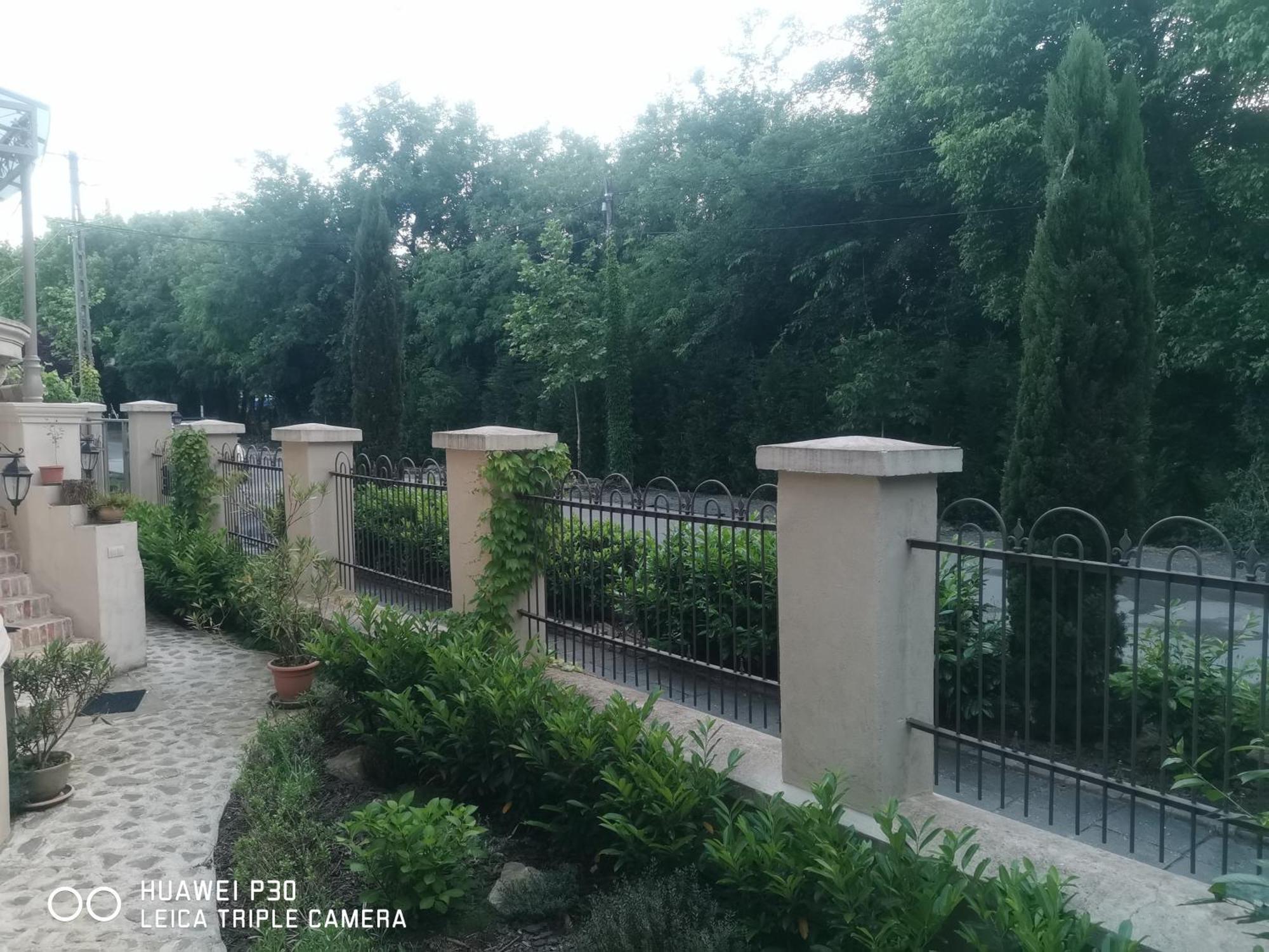 Kuria Apartman With Private Jacuzzi And Pool Βουδαπέστη Εξωτερικό φωτογραφία