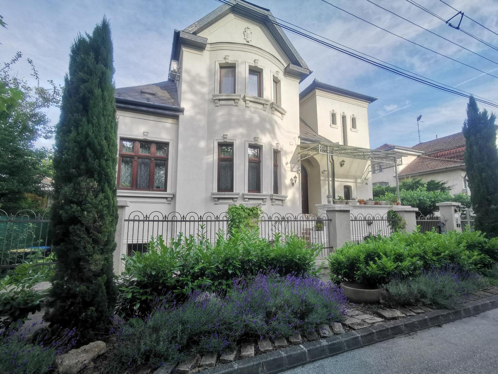 Kuria Apartman With Private Jacuzzi And Pool Βουδαπέστη Εξωτερικό φωτογραφία