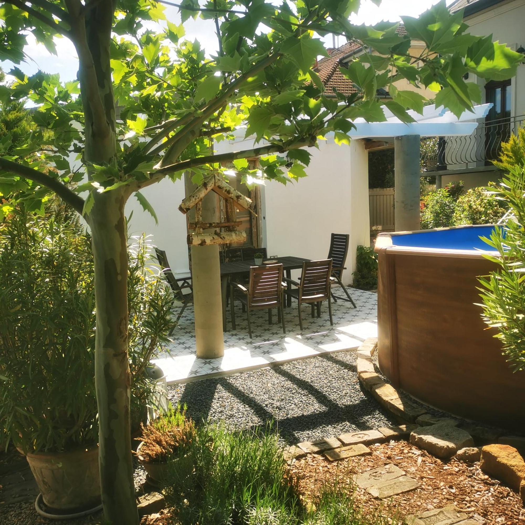 Kuria Apartman With Private Jacuzzi And Pool Βουδαπέστη Εξωτερικό φωτογραφία